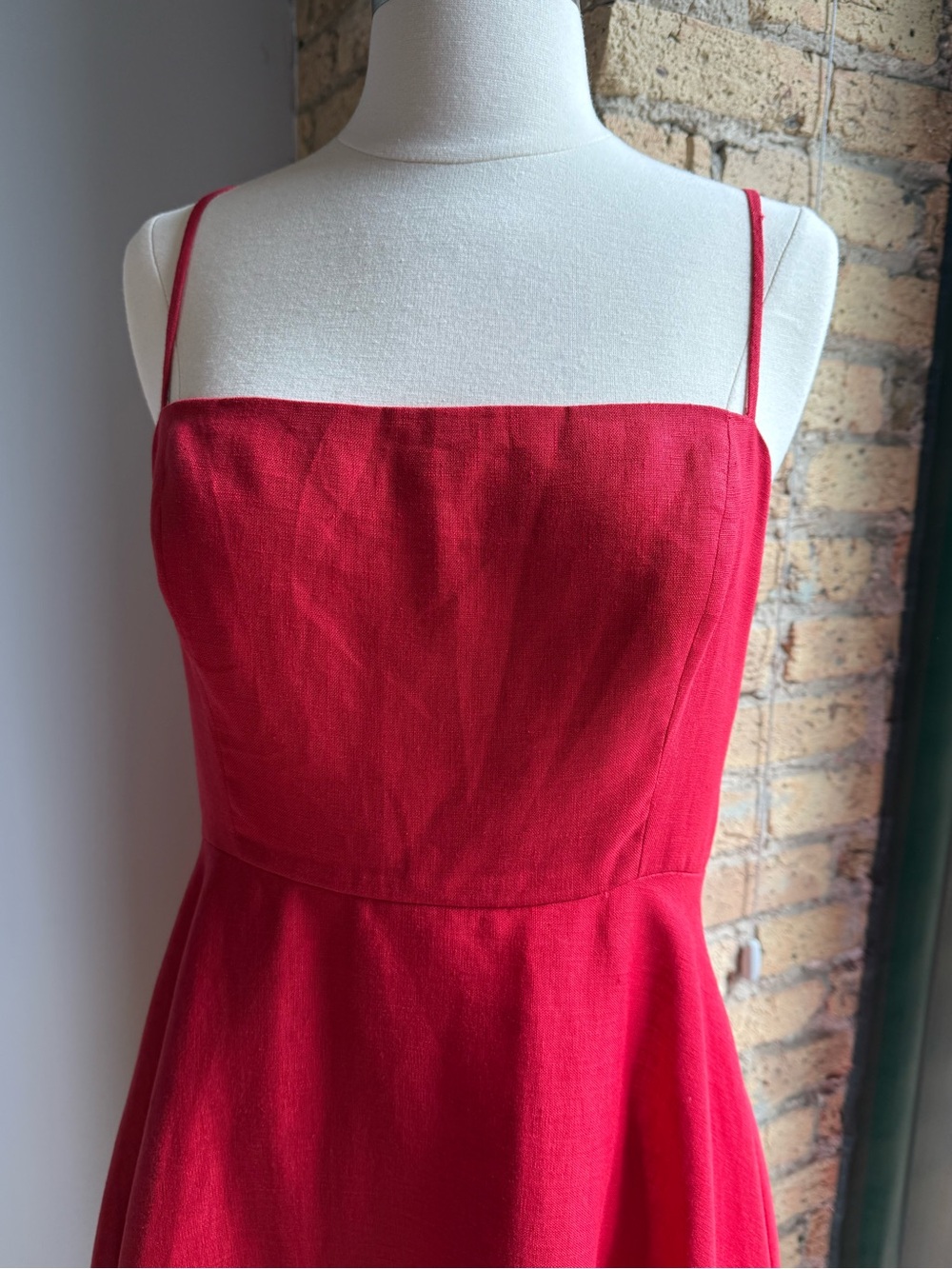 Reformation Monette Linen Dress in Cherry - Picture 8 of 14